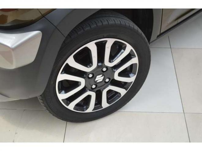 ハスラーJスタイルIIIターボ 4WD　1オーナー　特別仕様　4WD　ターボ　衝突軽減ブレーキ　CDプレイヤー　クルーズコントロール　LEDヘッドライト　オートエアコン　シートヒーター 660