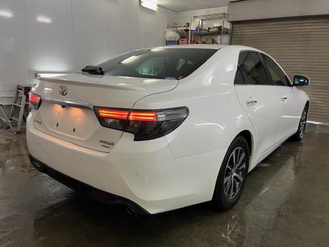 マークX寒冷地仕様　禁煙車　純正エンジンスターター　前後ドライブレコーダー　トヨタセーフティセンス　純正ナビ　フルセグ地デジ　ＤＶＤ再生　Ｂｌｕｅｔｏｏｔｈオーディオ　バックカメラ　純正ＬＥＤヘッドライト 4WD 2500 4Dr