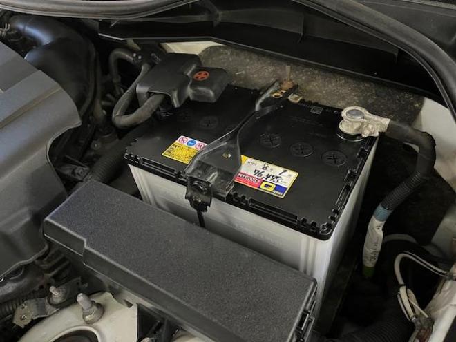 マークX寒冷地仕様　禁煙車　純正エンジンスターター　前後ドライブレコーダー　トヨタセーフティセンス　純正ナビ　フルセグ地デジ　ＤＶＤ再生　Ｂｌｕｅｔｏｏｔｈオーディオ　バックカメラ　純正ＬＥＤヘッドライト 4WD 2500 4Dr