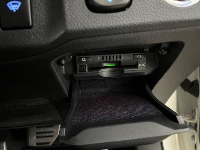 マークX寒冷地仕様　禁煙車　純正エンジンスターター　前後ドライブレコーダー　トヨタセーフティセンス　純正ナビ　フルセグ地デジ　ＤＶＤ再生　Ｂｌｕｅｔｏｏｔｈオーディオ　バックカメラ　純正ＬＥＤヘッドライト 4WD 2500 4Dr