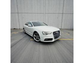 アウディ　S5スポーツパック 本州車寒冷地仕様 ナビTVバックカメラ 純正19インチアルミタイヤ スーパーチャージャー クルーズコントロール 車検新規2年 24ヶ月点検整備済 4WD 3000 4Dr