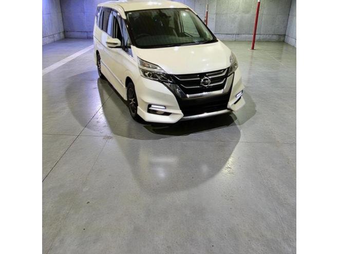 セレナハイウェイスター 本州車寒冷地仕様 ナビTVバックカメラ 両側パワースライドドア 8人乗 車検新規2年 24ヶ月点検整備済 保証付！ 4WD 2000 5Dr