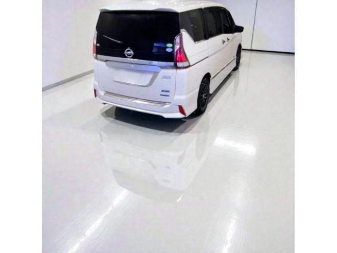 セレナハイウェイスター 本州車寒冷地仕様 ナビTVバックカメラ 両側パワースライドドア 8人乗 車検新規2年 24ヶ月点検整備済 保証付！ 4WD 2000 5Dr