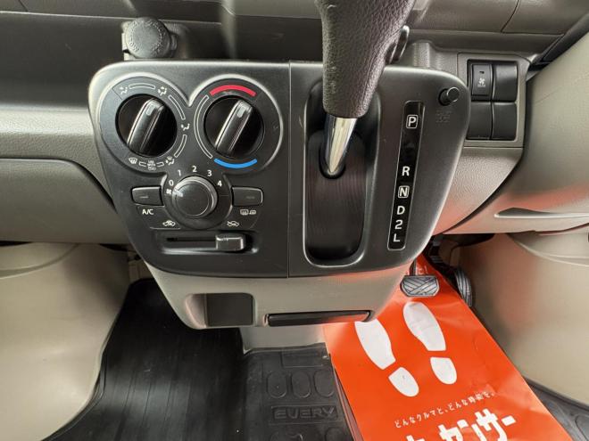 エブリィEVERY VAN 4WD JION TURBO一家に一台軽パコ　TURBO 寒冷地仕様　2検付　リアヒーター　Bluetoothフルセグナビ　キーレス　リビルトエンジン交換済　エンジンオイル交換　オイルエレメント交換　atf交換　スタットレス付 4WD 660 ５Dr