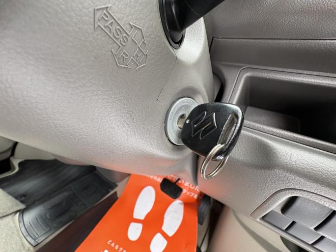 エブリィEVERY VAN 4WD JION TURBO一家に一台軽パコ　TURBO 寒冷地仕様　2検付　リアヒーター　Bluetoothフルセグナビ　キーレス　リビルトエンジン交換済　エンジンオイル交換　オイルエレメント交換　atf交換　スタットレス付 4WD 660 ５Dr