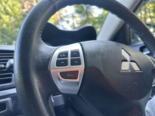 ギャランフォルティス 2.0 ラリーアート 4WD　社外ナビ　フルセグ　バックカメラ　ドラレコ　パワーウィンドウ　パワステ　ABS　キーレスエントリー　盗難防止装置　　クルーズコントロール 2000