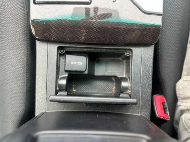 カムリハイブリッド2.5 Gパッケージ　純正アルミ　純正ナビ　ETC　ワンセグ　バックカメラ　パワステ　パワーウィンドウ　キーレスエントリー　電動シート　クルーズコントロール　横滑り防止装置　盗難防止装置 正規輸入車 2WD 2500