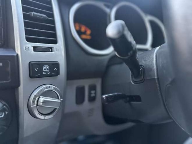 ハイラックスサーフ2.7 SSR-X 4WD　社外地デジナビ　バックカメラ　ウーハー　ドライブレコーダー　ルーフキャリア　ETC　オールテレーンタイヤ　リフトアップ　サンルーフ　社外アルミホイール　ABS　パワーウィンドウ　パワステ　社外グリル 2700