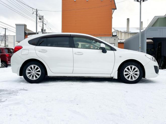 インプレッサ5ドア1.6i-L 4WD　ローンが不安な方＜優遇ローン＞本州仕入 1年保証　社外ナビ　フルセグTV