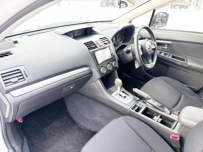 インプレッサ5ドア1.6i-L 4WD　ローンが不安な方＜優遇ローン＞本州仕入 1年保証　社外ナビ　フルセグTV