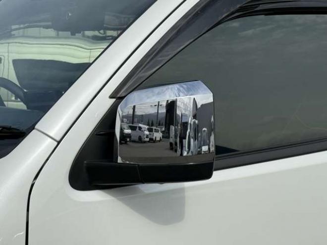 ハイエースバン2.8ダークプライムIIマルチロールトランスポータータイプIロングディーゼルターボ4WD　寒冷地仕様　ワンオーナー　ESSEX　ENCM18インチAW　ESSEXフロントリップスポイラー　ローダウン　パワースライドドア　LEDテール　415COBRAシートカバー&ローフォルムフェンダー&ステアリング 2800