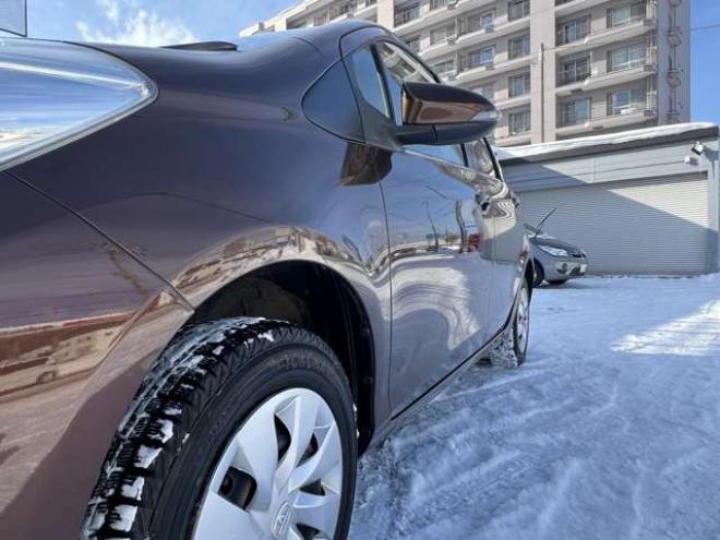 ヴィッツ1.3 ジュエラ 4WD　プッシュスタート　エンジンスターター　ナビ　バックカメラ　ワイパーデアイサー　オート4WD コーナーセンサー　電動格納ミラー 1300