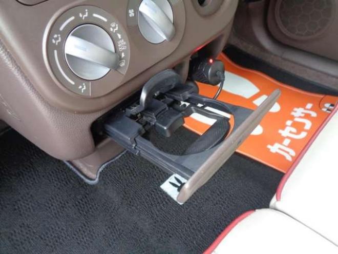 ラパンショコラ G 4WD　スマートキー　シートヒーター　ナビ　バックカメラ 660