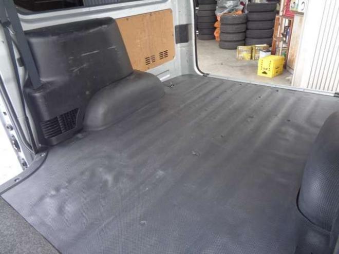 ハイエースバン2.8 DX ロング ディーゼルターボ 4WD　寒冷地仕様　415COBRA　丸目クラシックヘッドライトキット　SAFARIフロントリップスポイラー　16インチアルミ&トーヨーH30　リアヒーター　リアエアコン 2800