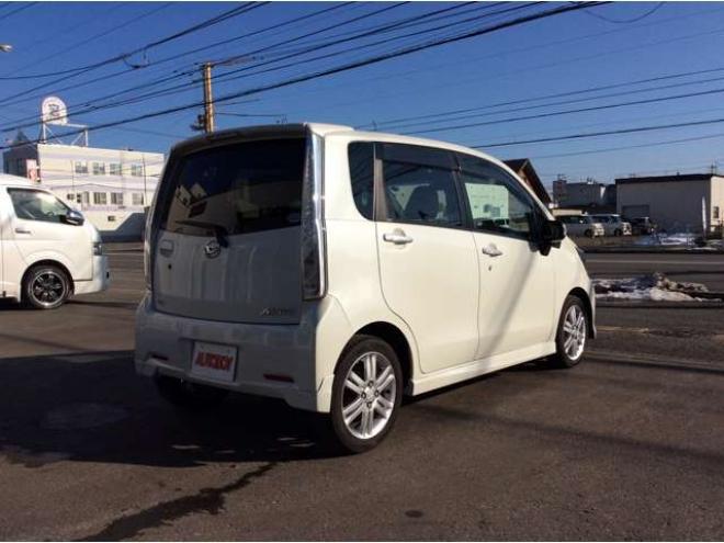 ムーヴカスタム RS SA 4WD　プッシュスタート　スマートキー　エンスタ　本革巻きステアリング　電動格納ミラー　フロントフォグ　ETC　横滑り防止　衝突被害軽減　アイドリングストップ　純正ナビ　フルセグTV　HDMI入出力対応　Bluetooth 660