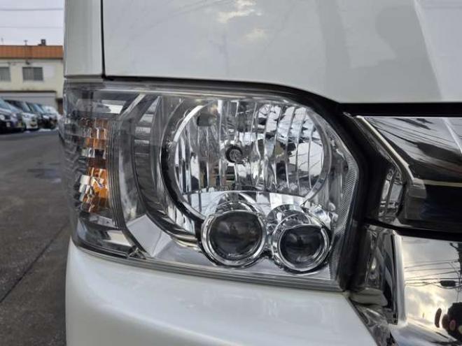 ハイエースバン2.7 スーパーGL ダークプライム ワイド ミドルルーフ ロングボディ 4WD　4WD　寒冷地仕様　両側パワスラ　スマキー　プッシュスタート　リアヒーター&クーラー　アルパインインナーミラー&フリップダウンモニター　社外メモリナビ　フルセグTV　ETC　ベッドキッド　Bカメラ 2700