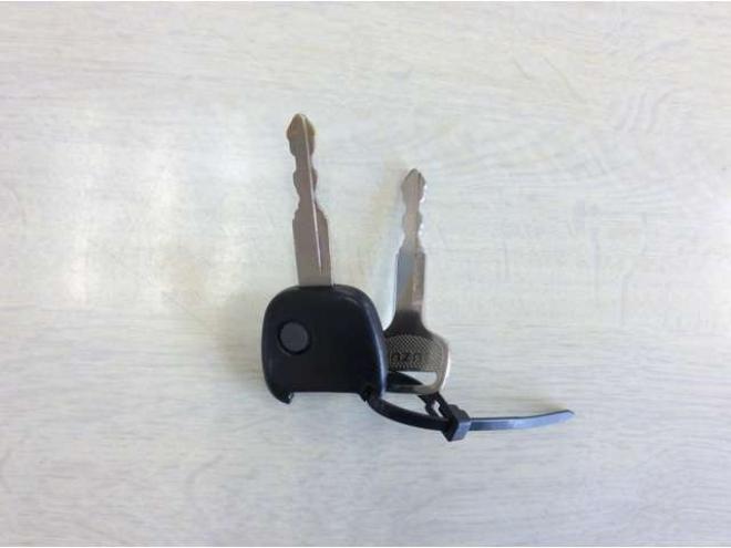 エブリィジョイン ハイルーフ 5AGS車 4WD　パートタイム4WD　キーレス　リアヒーター　フルセグTV　7インチメモリナビ　ベッドキッド　電動格納ミラー　社外タコメーター　CD/DVD　AUX　Bluetooth　アルミホイール 660