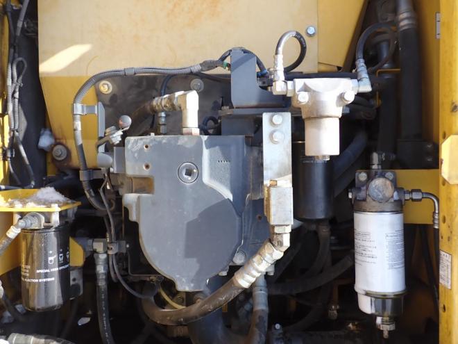 バックホーHB215LC-2　苫小牧ヤード