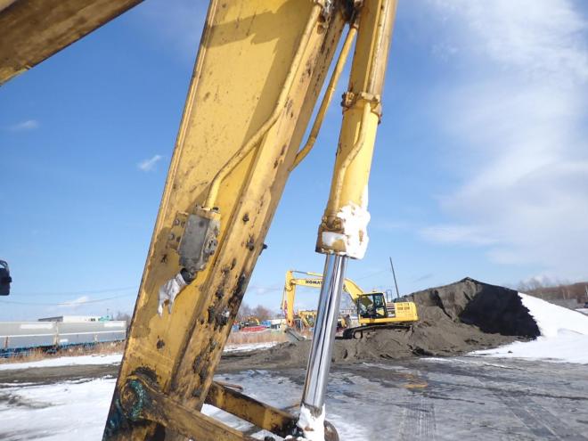 バックホーHB215LC-2　苫小牧ヤード