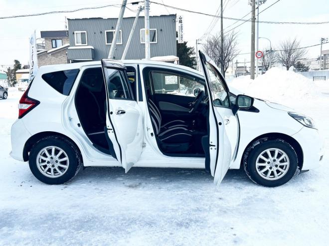 ノート1.2X FOURスマートセーフティED 4WD　ローンが不安な方＜優遇ローン＞本州仕入　寒冷地仕様　エマージェンシーブレーキ 4WD