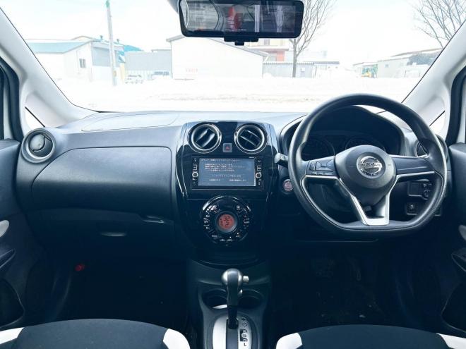 ノート1.2X FOURスマートセーフティED 4WD　ローンが不安な方＜優遇ローン＞本州仕入　寒冷地仕様　エマージェンシーブレーキ 4WD