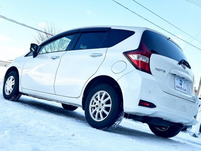 ノート1.2X FOURスマートセーフティED 4WD　ローンが不安な方＜優遇ローン＞本州仕入　寒冷地仕様　エマージェンシーブレーキ 4WD