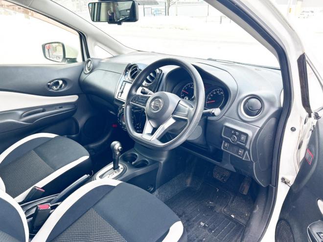 ノート1.2X FOURスマートセーフティED 4WD　ローンが不安な方＜優遇ローン＞本州仕入　寒冷地仕様　エマージェンシーブレーキ 4WD