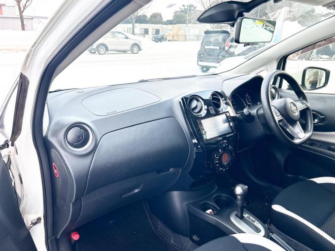 ノート1.2X FOURスマートセーフティED 4WD　ローンが不安な方＜優遇ローン＞本州仕入　寒冷地仕様　エマージェンシーブレーキ 4WD