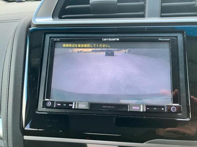 フィットハイブリッドFパッケージ 4WD 1500 5Dr