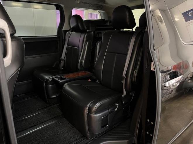 ヴェルファイア２．４Ｚ　プラチナセレクション　寒冷地仕様　禁煙車　パワーバックドア　両側パワースライドドア　ブラックレザーシートカバー　純正ＨＤＤナビ　地デジ　ＤＶＤ再生　Ｂｌｕｅｔｏｏｔｈ　リアフリップダウンモニター　ＨＩＤヘッドライト　ＥＴＣ 4WD 2400 5Dr