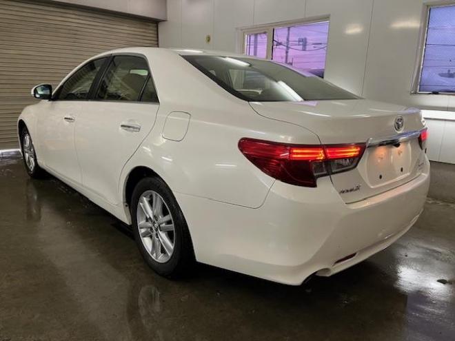 マークX２５０Ｇ　Ｆｏｕｒ　本州仕入　禁煙車　純正１６インチＡＷ　スタッドレスタイヤ付　イクリプスナビ　地デジ　バックカメラ　純正ＨＩＤヘッドライト　エコ＆スノー＆スポーツモード　横滑り防止装置　ＰＵＳＨスタート　スマートキー 4WD 2500 4Dr