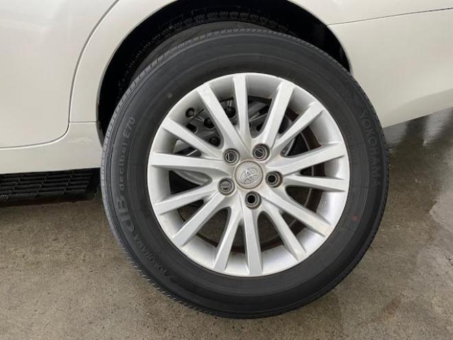 マークX２５０Ｇ　Ｆｏｕｒ　本州仕入　禁煙車　純正１６インチＡＷ　スタッドレスタイヤ付　イクリプスナビ　地デジ　バックカメラ　純正ＨＩＤヘッドライト　エコ＆スノー＆スポーツモード　横滑り防止装置　ＰＵＳＨスタート　スマートキー 4WD 2500 4Dr