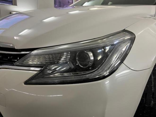 マークX２５０Ｇ　Ｆｏｕｒ　本州仕入　禁煙車　純正１６インチＡＷ　スタッドレスタイヤ付　イクリプスナビ　地デジ　バックカメラ　純正ＨＩＤヘッドライト　エコ＆スノー＆スポーツモード　横滑り防止装置　ＰＵＳＨスタート　スマートキー 4WD 2500 4Dr