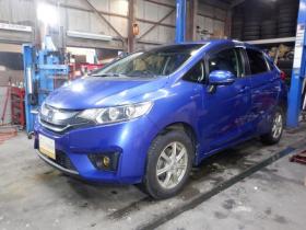 フィット　1.5 ハイブリッド Fパッケージ 4WD　ナビ・TV・Bluetooth・LEDヘッドライト・ワイパーデアイサー・純正エンスタ・フォグランプ・スマートキー・プッシュスタート・寒冷地仕様 1500