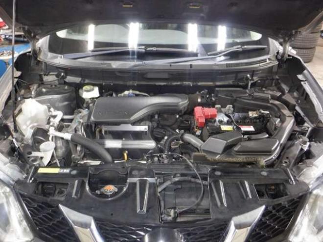 エクストレイル2.0 20S 2列車 4WD　ナビ・TV・B/T・Bカメラ・Aストップ・ライトレベライザー・ECOモード・VDC・カプロンシート・キーレス・社外AW 2000