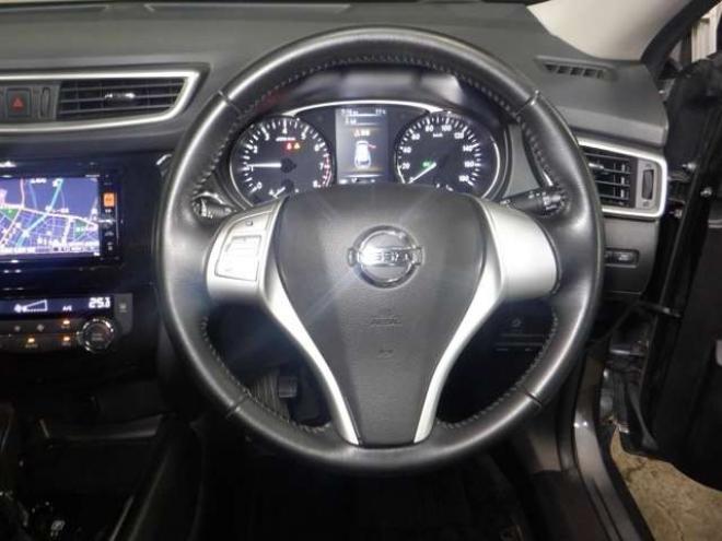 エクストレイル2.0 20X エマージェンシーブレーキパッケージ 2列車 4WD　ナビ・TV・Bluetooth・Bカメラ・LEDヘッド・プッシュスタート・LEDヘッドライト・エマブレ・クリアランスソナー・前席シートヒーター・レーンキープ 2000