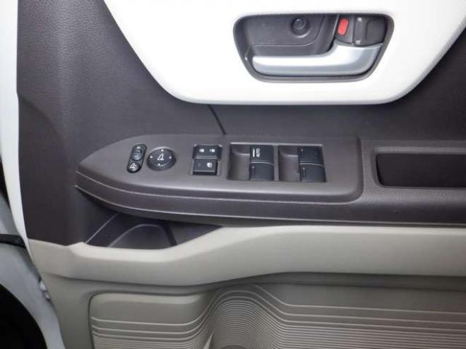 N-BOXG EX ホンダセンシング 4WD　本州仕入・ナビ・TV・B/T・Bカメラ・両側電動・LEDヘッドライト・1オーナー・スマートキー・プッシュスタート・シートヒーター・オートライト・衝突軽減・クルコン・ステアリングスイッチ・クリアランスソナー 660