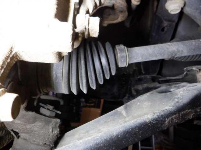 ミラココアL 4WD　ナビ・TV・B/T・Bカメラ・社外エンスタ・車検新規2年・リア修復済み・キーレスキー・エコアイイドル・ライトレベライザー・ベンチシート 660