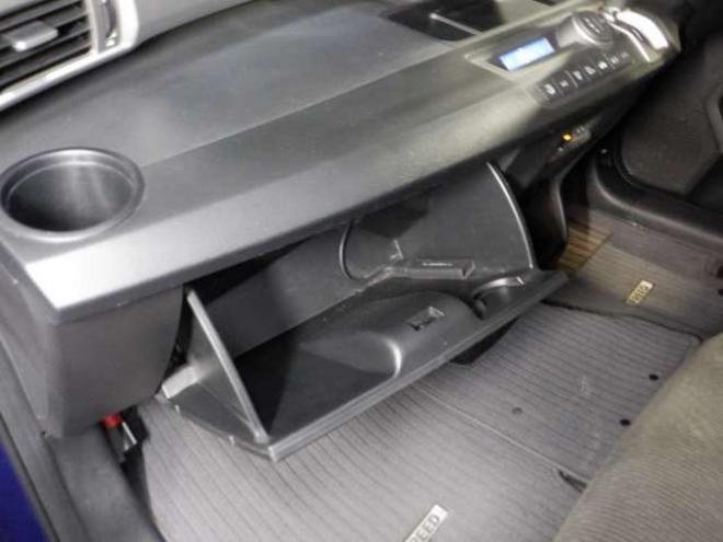 フリード1.5 G ジャストセレクション 4WD　Bluetoothオーディオ・ETC・両側パワスラ・ワイパーデアイサー・HID・スマートキー・ドアバイザー・ナビ・B/T・TV・バックカメラ 1500