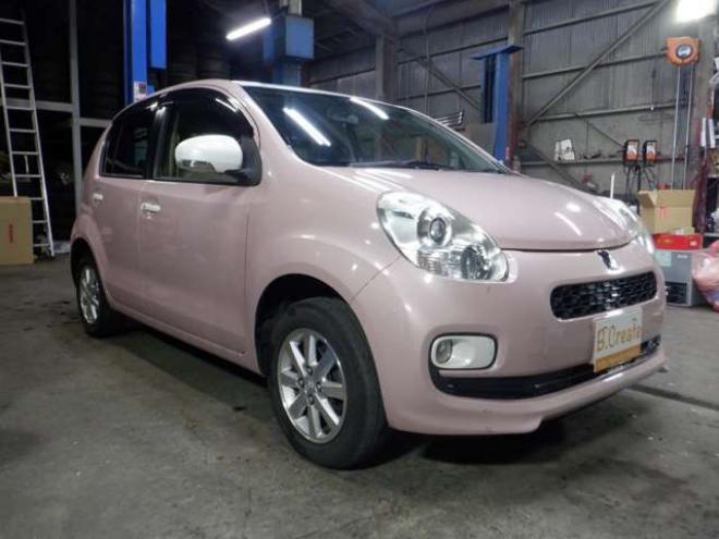 パッソ1.0 プラスハナ Gパッケージ 4WD　本州仕入　4WD　ナビ　フルセグTV　Bluetoothオーディオ　バックカメラ　ETC　フォグランプ　ライトレベライザー　ドアバイザー　スマートキー 1000