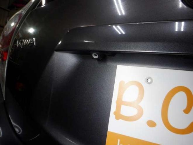 アクア1.5 G ブラックソフトレザーセレクション　本州仕入・ナビ・TV・B/T・レザーシート・本州仕入・純正エアロ・シートヒーター・ステアリングスイッチ・バックカメラ・スマートキー・プッシュスタート 2WD 1500