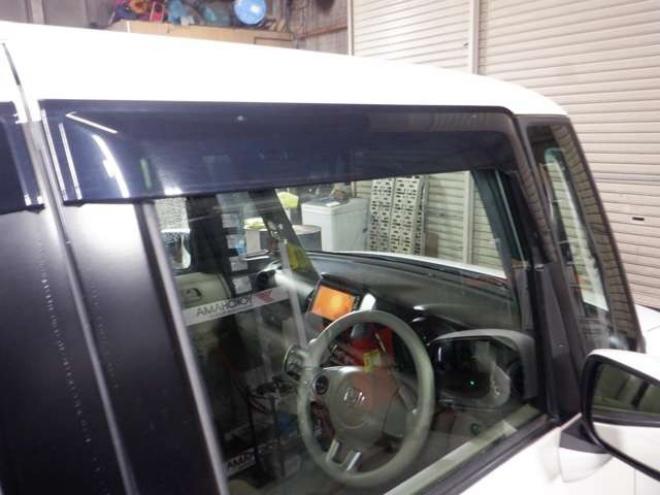 N-BOXG Lパッケージ 4WD　本州仕入・ナビ・TV・Bカメラ・両側電動 660