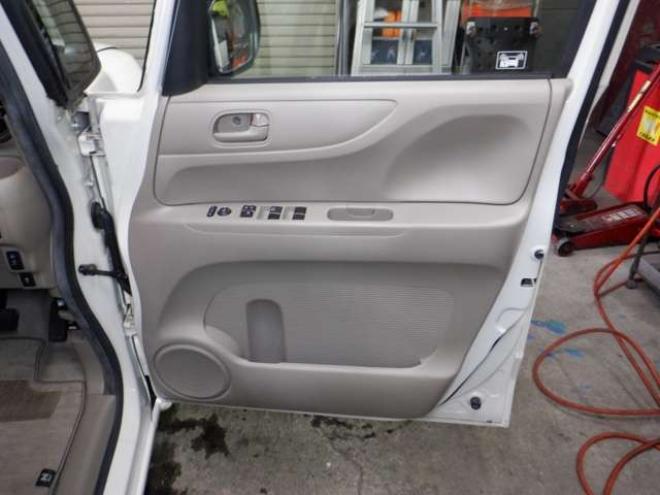 N-BOXG Lパッケージ 4WD　本州仕入・ナビ・TV・Bカメラ・両側電動 660