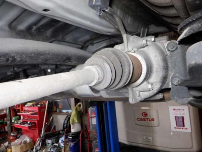 N-BOXG Lパッケージ 4WD　本州仕入・ナビ・TV・Bカメラ・両側電動 660