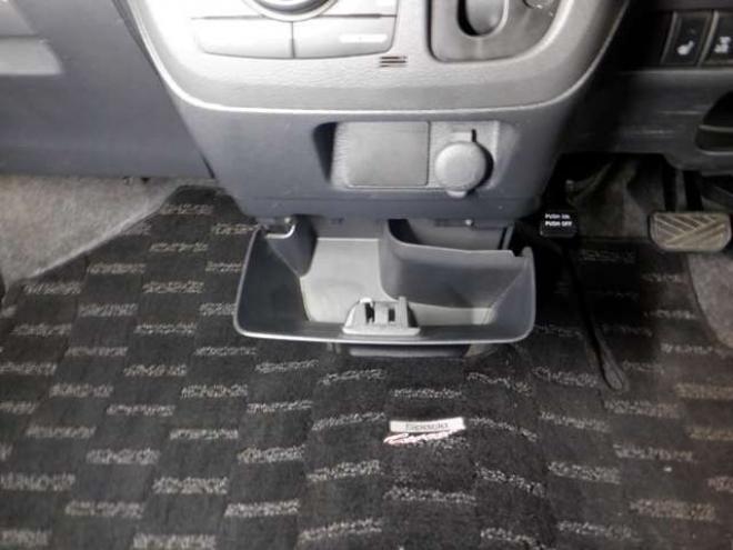 スペーシアカスタム XS 4WD　SDナビ・DTV・USB接続・4WD・パワースライドドア・シートヒーター・HID・フォグランプ・スマートキー・プッシュスタート 660