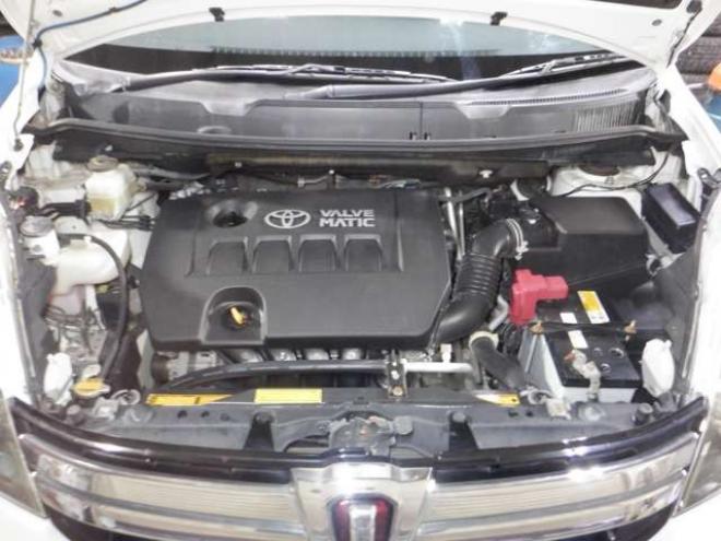 アイシス1.8 プラタナ 4WD　ナビ・TV・B/T・Bカメラ・パワスラ・寒冷地仕様・クリアランスソナー・ETC・リアヒーター・スマートキー・プッシュスタート・社外エンスタ・フォグランプ・オートエアコン 1800