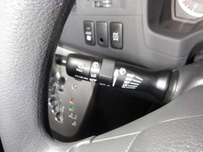 アイシス1.8 プラタナ 4WD　ナビ・TV・B/T・Bカメラ・パワスラ・寒冷地仕様・クリアランスソナー・ETC・リアヒーター・スマートキー・プッシュスタート・社外エンスタ・フォグランプ・オートエアコン 1800