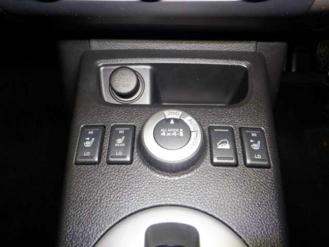 エクストレイル2.0 20Xtt 4WD　ナビ・TV・B/T・Bカメラ・後期型・カプロンシート・キセノン・全席シートヒーター・クルコン・インテリキー・純正AW・フォグランプ・ルーフレール・ETC 2000