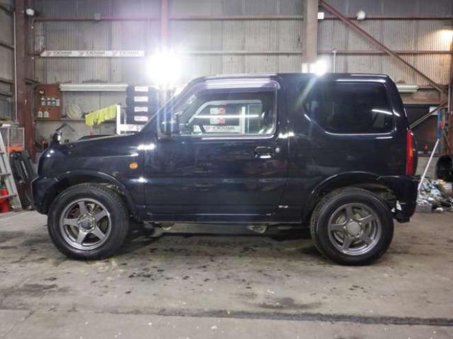 ジムニークロスアドベンチャー XC 4WD　本州仕入・ナビ・TV・B/T・シートヒーター・キーレス・ミラーヒーター・ターボ・ライトレベライザー・ETC・ドアバイザー・電動格納ミラー・16インチ社外AW・フォグランプ 660