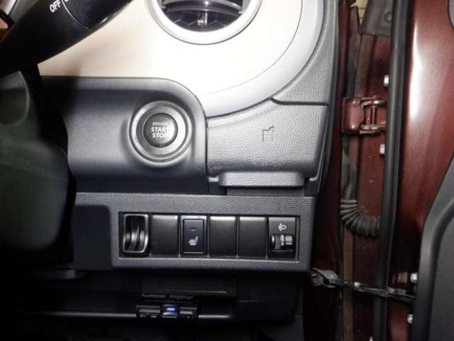 ラパンX 4WD　ナビ・TV・バックカメラ・USB・スマートキー・プッシュスタート・シートヒーター・ETC・ライトレベライザー・ドアバイザー・電動格納ドアミラー 660